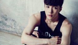 张艺兴最新八卦爆料,张艺兴新恋情曝光？神秘女友身份引热议