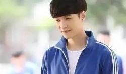 张艺兴最新八卦爆料,张艺兴新恋情曝光？神秘女友身份引热议