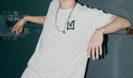 王嘉尔爆料恋情事件视频,揭秘明星背后的甜蜜瞬间