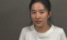 刘亦菲爆料导演视频